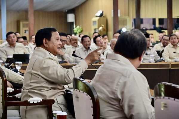 Prabowo Apresiasi Inisiatif dan Keberanian Anggota Kabinet 2025