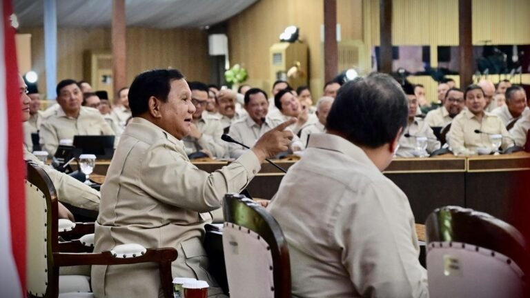 Prabowo Apresiasi Inisiatif dan Keberanian Anggota Kabinet 2025