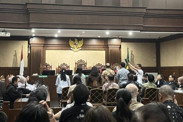 Nadiem Larang Rekaman Rapat Zoom dengan Google di Sidang Chromebook